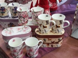 Ambiente-mukit lahjaboxissa